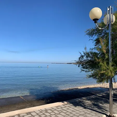 ホームステイ With Balcony And Sea View